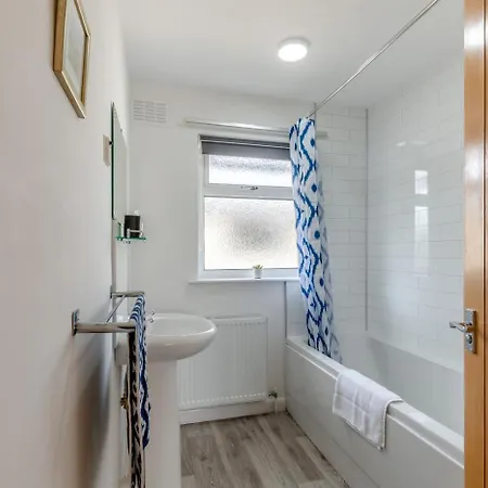 2 Bed In Penrith Oc-g31989 *