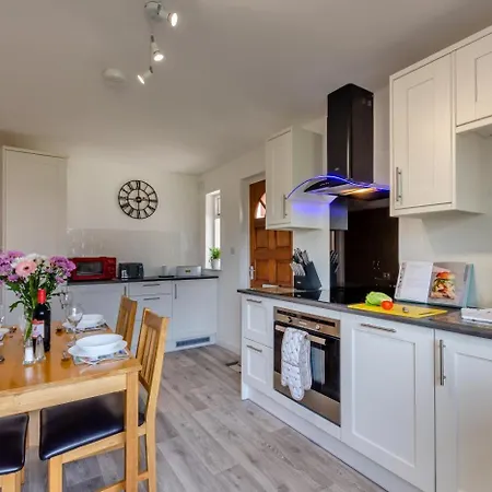 Greystone * Newton Reigny